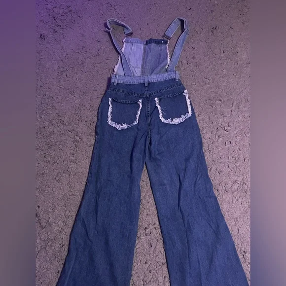 distressed jean overalls - Picture 3 of 3